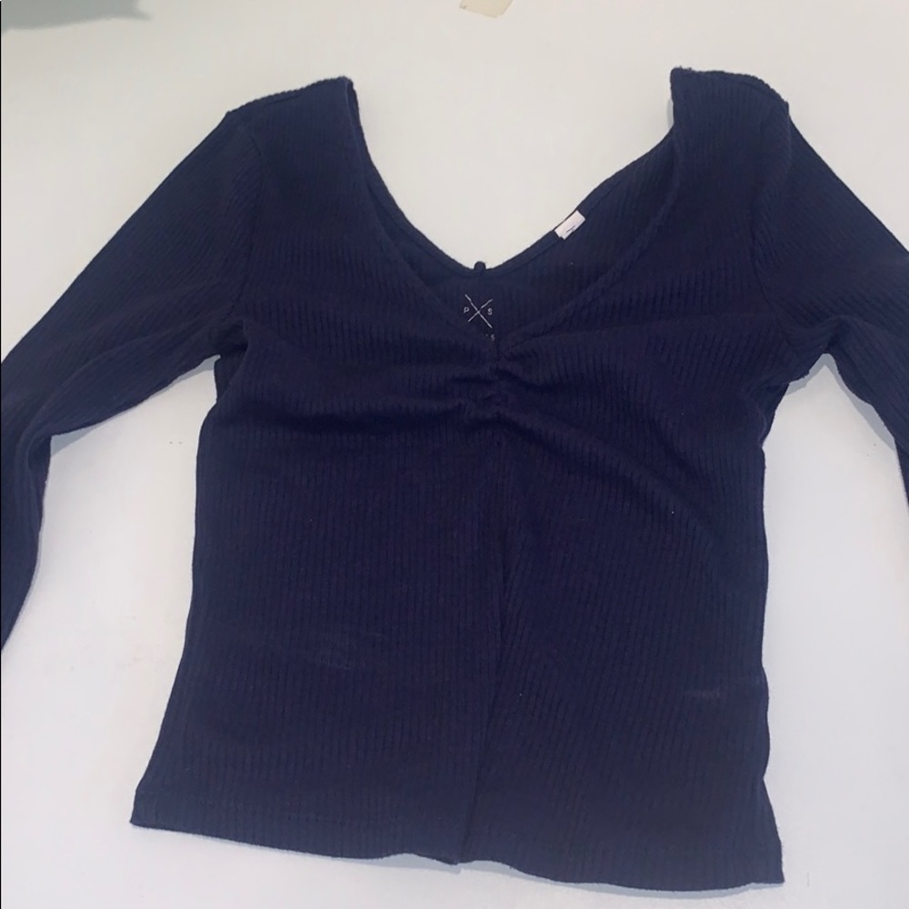 long sleeve crop top